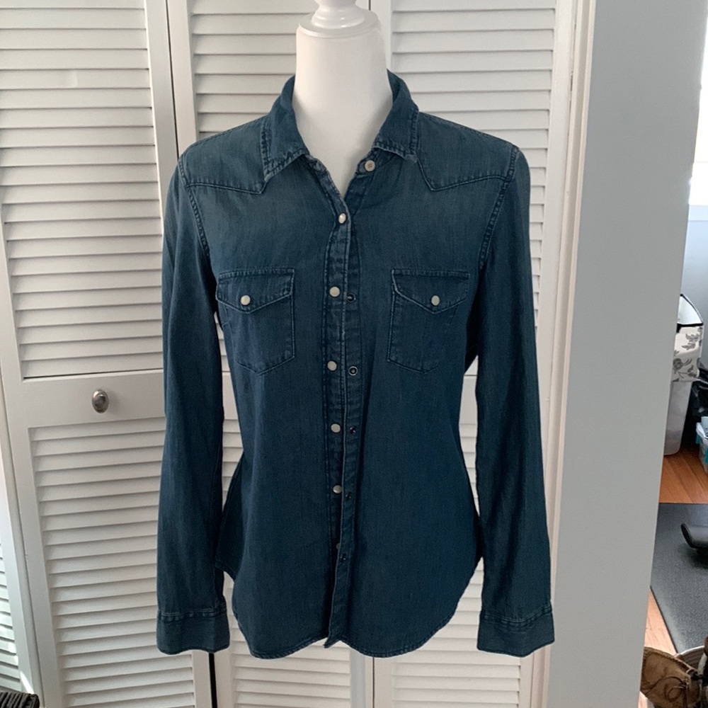 Gap denim button down top
